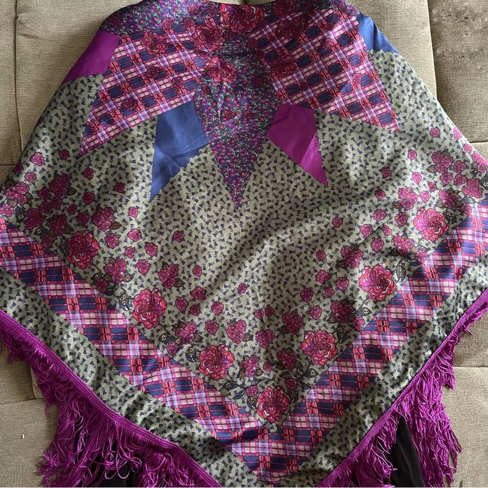 RAMPAGE blouse and poncho - Picture 9 of 16